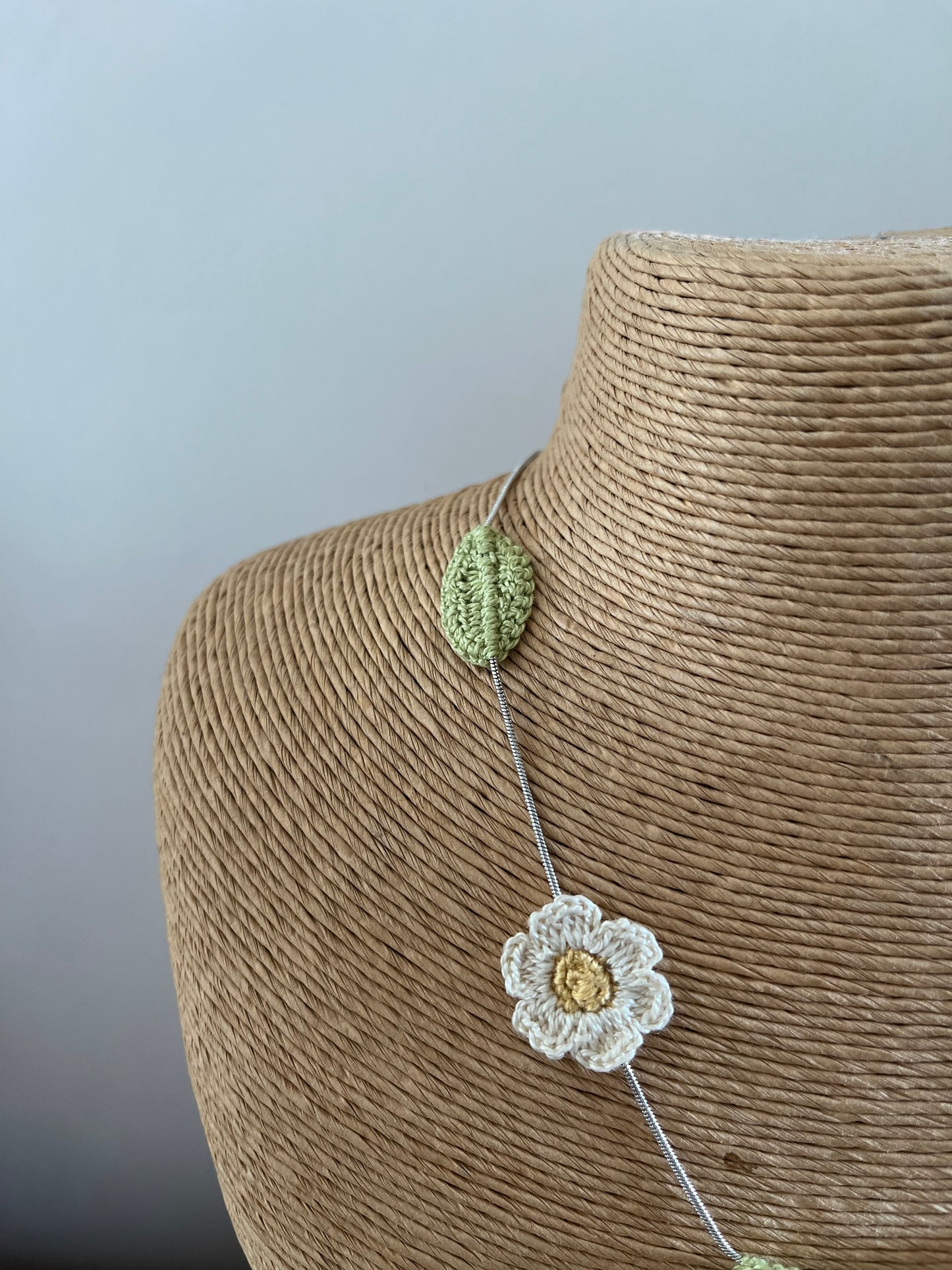 Daisy Necklace