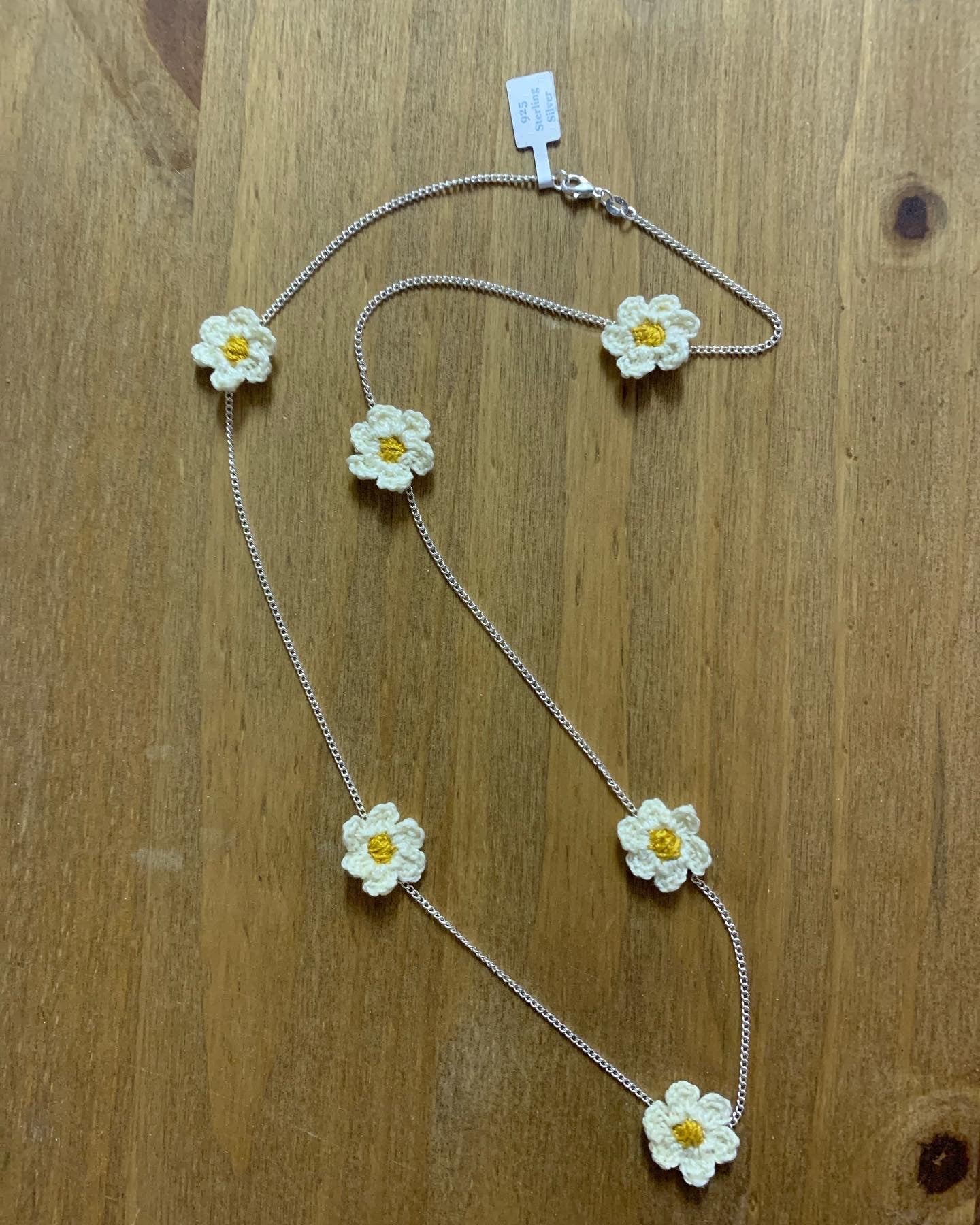 Crochet Daisy Chain Necklace